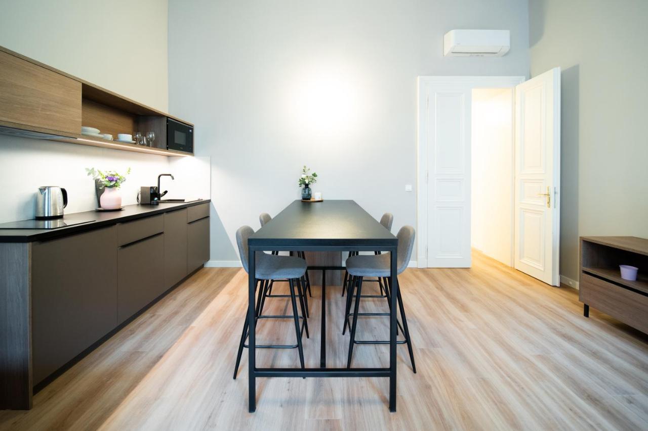 Karl By Zeitraum Aparthotel Prague Ngoại thất bức ảnh